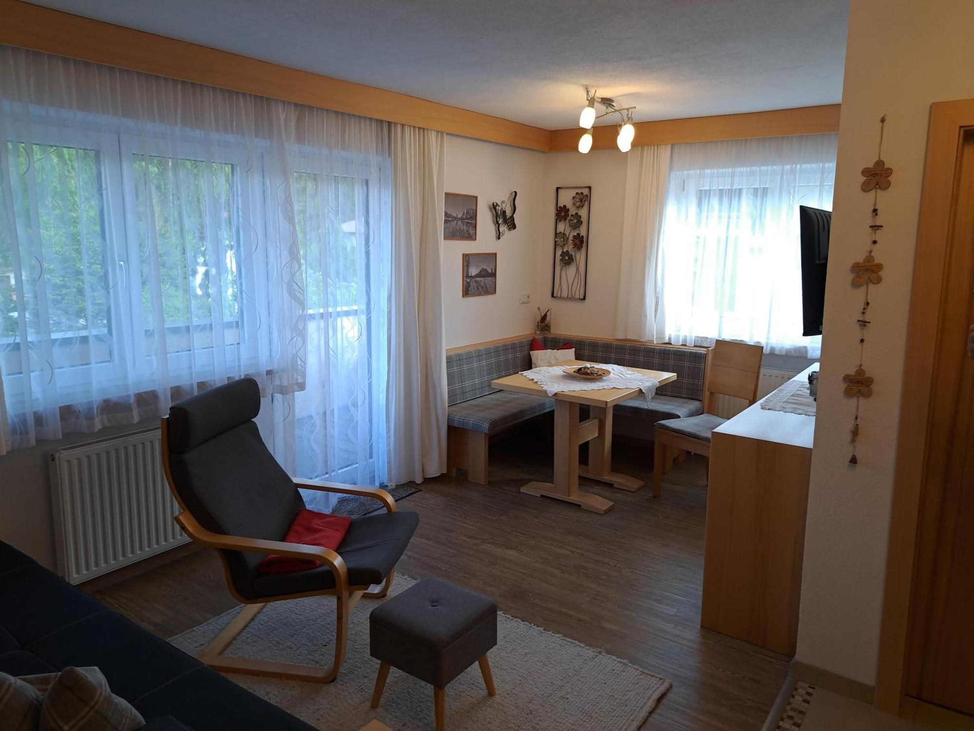 Apartmenthaus Bader Лойташ Екстериор снимка
