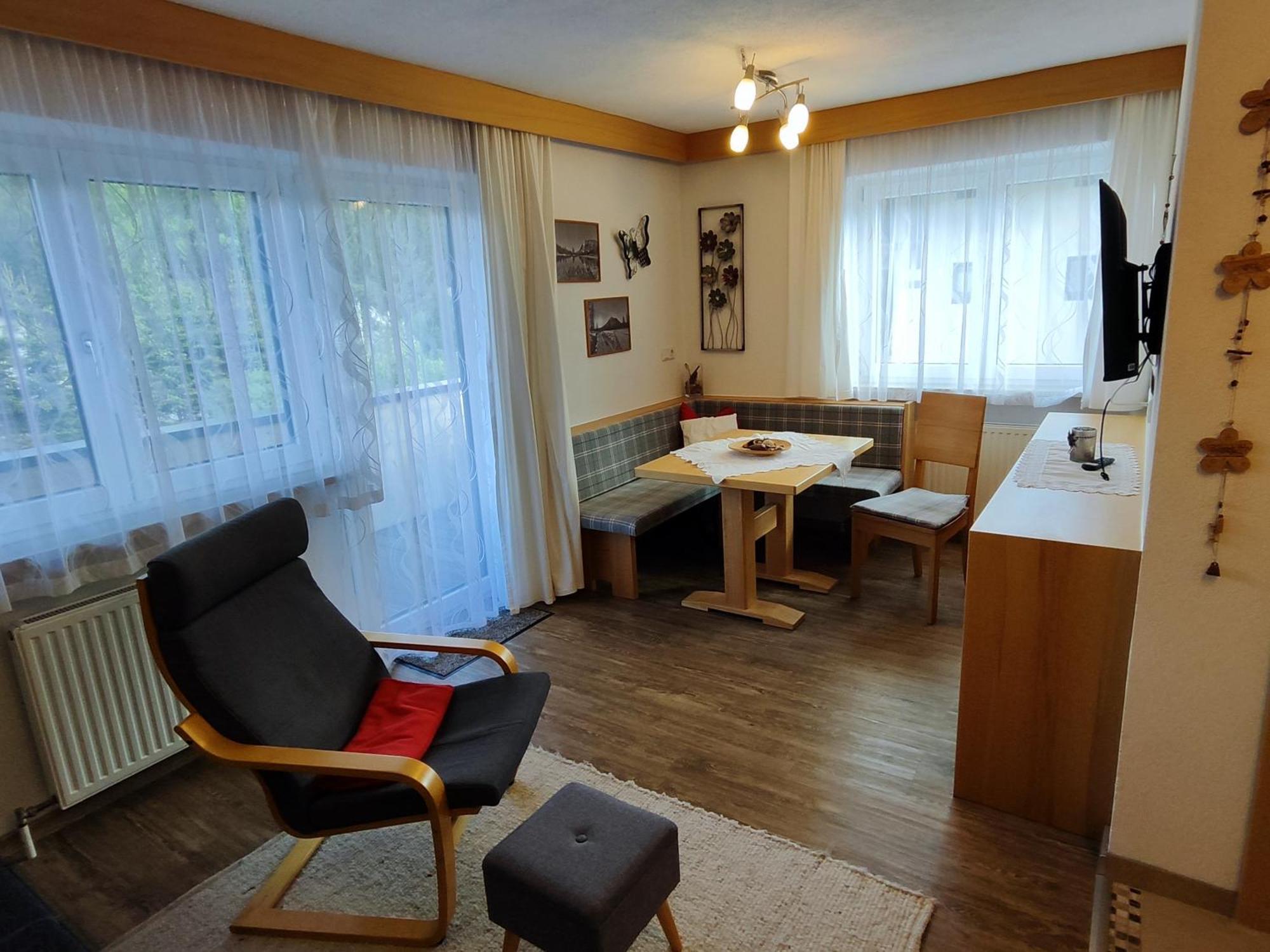 Apartmenthaus Bader Лойташ Екстериор снимка
